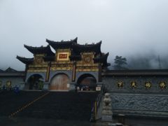 -冕宁灵山寺