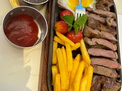 -港丽餐厅(高德置地店)