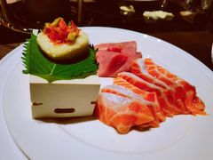 -大中华希尔顿酒店-念自助餐·嗨啤·小龙虾