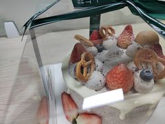 -山与蓝·轻糖鲜果蛋糕(勒泰店)