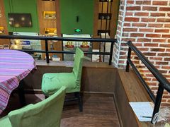 -香巴拉云南餐厅(华莱坞店)