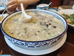 -喜乐餐厅•灯笼虾球首创者•本地小海鲜(二马路店)