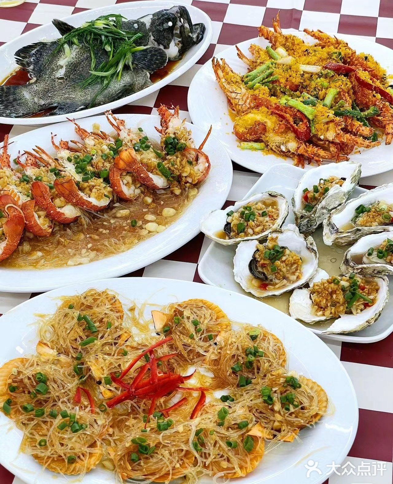 大快朵颐的海鲜大餐