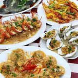 大快朵颐的海鲜大餐
