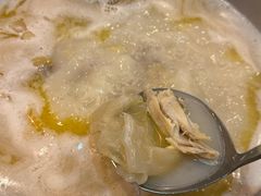 -鲜入围煮花胶鸡海鲜火锅