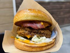 安格斯牛肉芝士堡-魏家凉皮(博水商务大厦店)