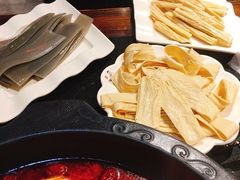 -宽板凳老灶火锅(簋街店)