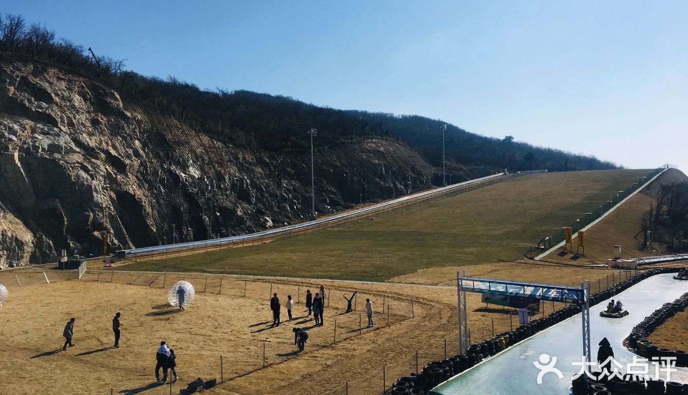 地址： 湖州市安吉县山川乡山川村云上草原 从湖州自驾