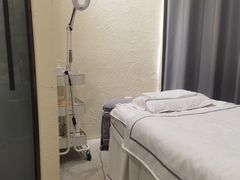 -艾通康缘艾灸.疼痛.睡眠养生馆(凤凰城店)