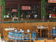 -三亚火车头万人海鲜广场