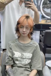 点击看大图 -藤野造型烫发染发