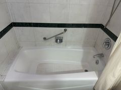 -汕头金海湾大酒店(万象城店)