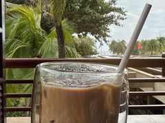 -亚龙湾喜来登·美景台大堂吧