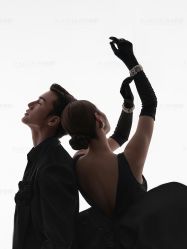 -雪中彩影婚纱摄影·微光艺术中心