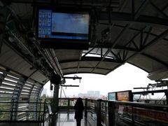 -低涌(地铁站)