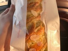 -好利来(上海长宁龙之梦店)