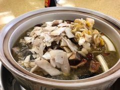 -东巴谷野生菌火锅餐厅