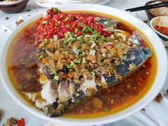 剁椒蒸鱼头-新新湘菜馆(新中街二条店)