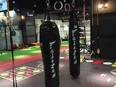 -VLines耀能运动24小时·月付制健身(京广桥店)