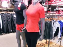 -UNDER ARMOUR(八达岭奥莱店)