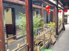 -唔呶喔哩酒家(生产街店)