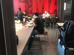 大堂-麦当劳(深圳北站高铁店)