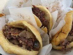 灌肠肉火烧-闫家驴肉老店(华电一校店)
