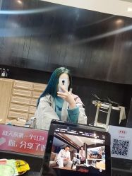 -苑苑发型设计