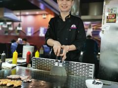 -利昂法式铁板主题餐厅(新奥购物中心店)