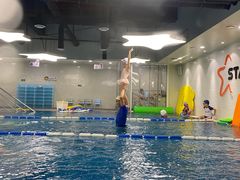 -蓝旗亲子游泳(范湖万达广场店)