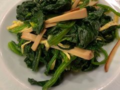鸡蛋干拌菠菜-宏状元现熬粥·京味菜(黄寺大街店)