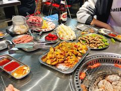 -马路牙子烧烤音乐酒馆(望京店)