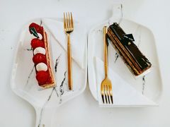 -UNI UNI(环亚凯瑟琳店)