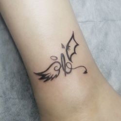 -椿树下·Tattoo纹身工作室