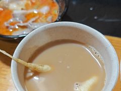 -果松木炭酸菜铜火锅·外婆参鸡汤