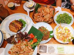 -老滇山寨•云南特色菜•地方菜•民族风情歌舞表演(金碧店)