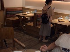 大堂-蜜桃餐厅·伴山(湖滨商业街店)