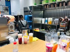-CoCo都可(湖滨银泰店B区店)