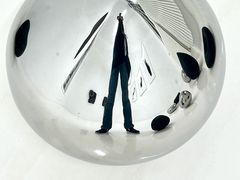 -胶囊画廊