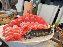 -云顶旋转自助景观餐厅