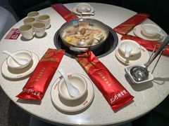 -三人行骨头王火锅(长寿店)