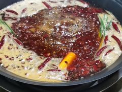 -黄潇洒老火锅(九眼桥宏济巷店)