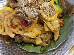 -天天向上素食餐厅(五台山店)