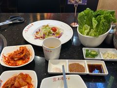 -木槿花韩式炭烤·熟成肉工坊(孙文东路店)