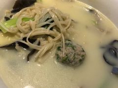 荠菜元子-眷江南之小蓝鲸(王府大街店)