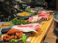 -明洞阿姨·韩式酱蟹烤肉·创意料理(三元桥店)