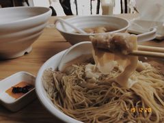 -小梁哥云吞面(黄贝岭店)