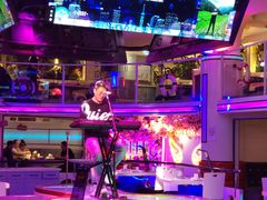 -巴特餐饮6加1音乐餐吧·新疆菜