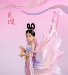 -虞美人汉服摄影