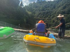 -安吉龙王山峡谷漂流